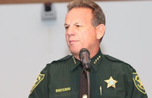 Former Sheriff Scott Israel Tests Positive For Coronavirus