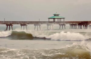 Deerfield Beach Pier Back Open