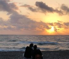 DEERFIELD BEACH OFFERS WHEELCHAIR ACCESS TO BEACH AND FLOATABLE WHEELCHAIR