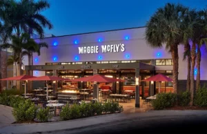 BAD IN BOCA MAGGIE MCFLYS-HAS FLYS AND TWO POOR FOOD INSPECTION REPORTS 19 AND 13 VIOLATIONS